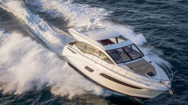 Sea Ray’s 400 Sundancer is being shown at the Düsseldorf International Boat Show.