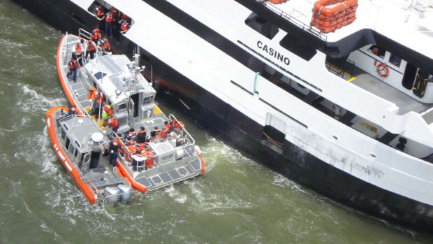 Coast Guard safely transfers 118 people off grounded casino boat