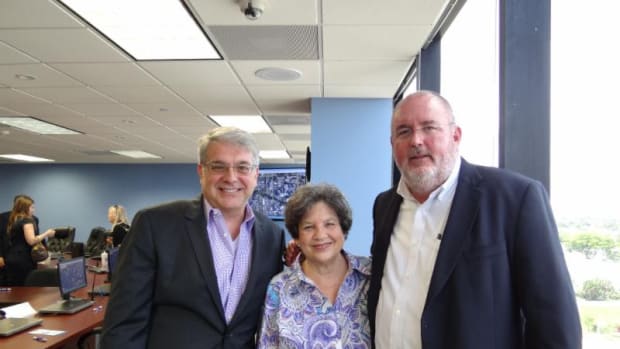 Greg Stuart (left), director of the Broward Metropolitan Planning Organization, U.S. Rep. Lois Frankel, D-Fla., and Marine Industries Association of South Florida executive director Phil Purcell are shown at the meeting.