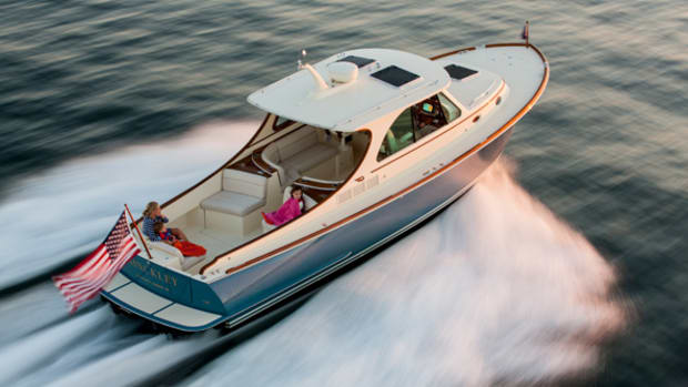 The Hinckley Talaria 43 will have its world premiere at the show.