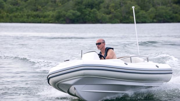 Argos Nautic is offering its 305 RIB tender with Torqeedo electric power.