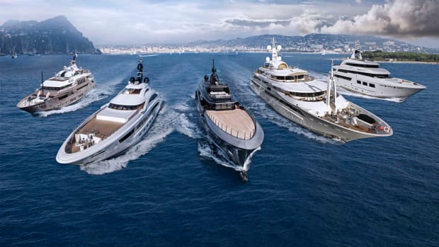 Ferretti Group brands will be paired with famous names in fashion, jewelry, accesso-ries and watchmaking at MonteNapoleone Yacht Club 2016.