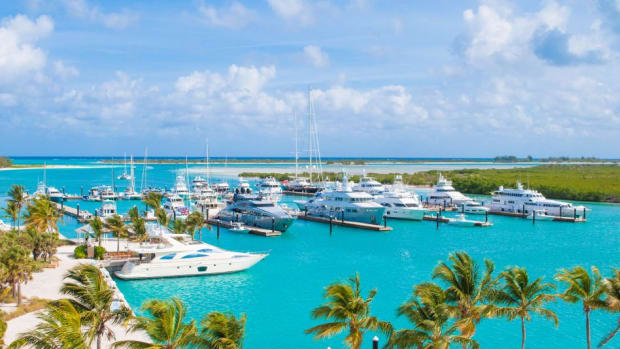 Blue Haven Marina can accommodate boats larger than 200 feet.