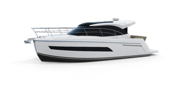 Carver Yachts 34-footer