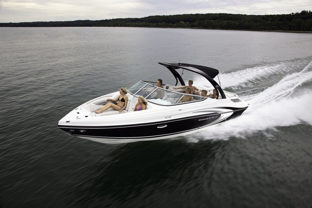 Malone says Nautic has "a name that allows us to do a lot of things." The 29-foot Rinker Captiva 276 BR is shown.