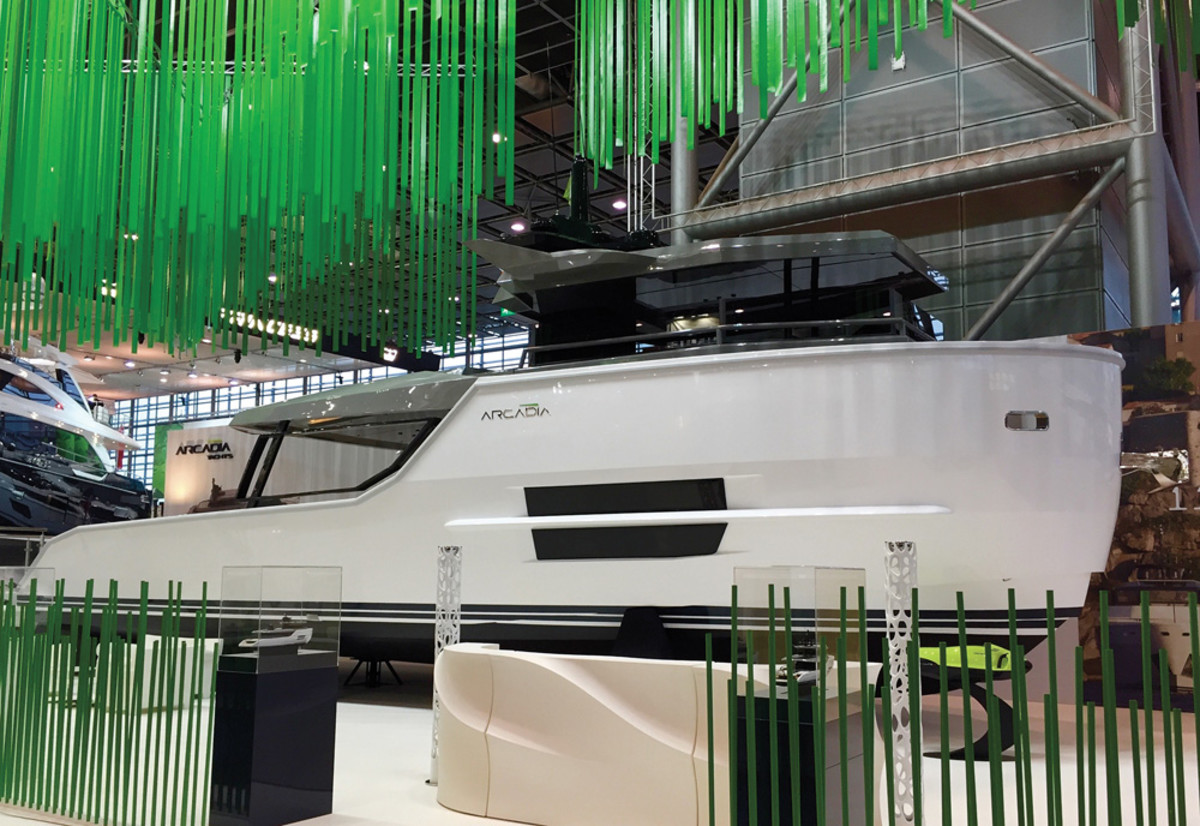 The first hull in Arcadia Yachts’ elegantly styled and eco-friendly Sherpa series made its debut at boot Düsseldorf. The Naples, Italy-based builder says the 16.8-meter hull is designed for fuel efficiency. So-lar panels generate power for running the yacht’s systems.