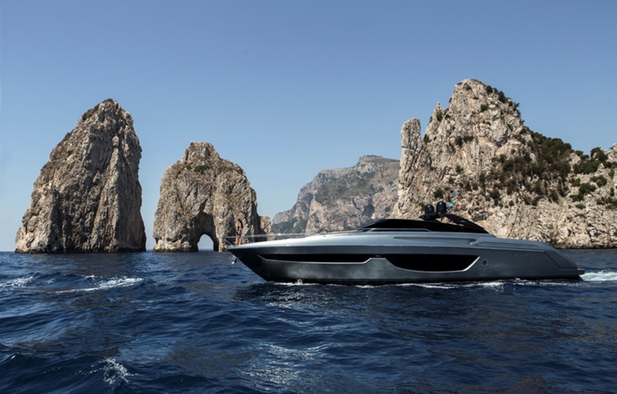 Riva’s 76-foot Bahamas convertible is based on the technical platform of the Perseo, the brand’s coupe model.