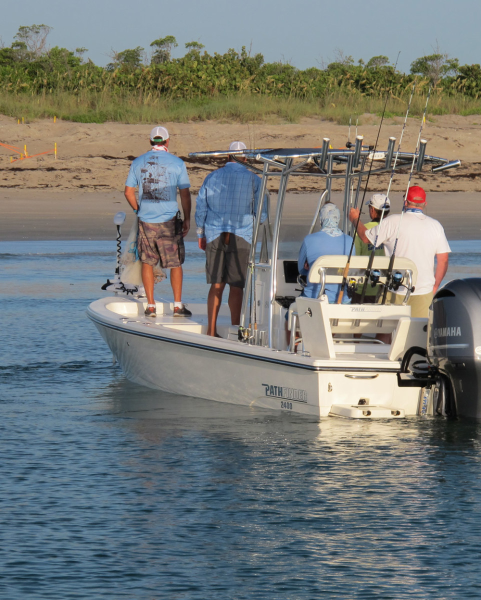 Members of the boating press and fishing guides cast for baitfish from a Pathfinder 2400 TRS during Maverick Boat Co.’s media event in South Florida earlier this week.