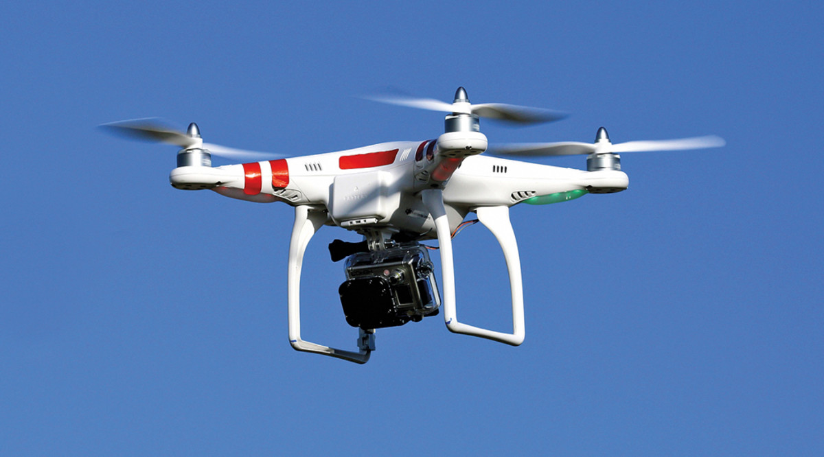 The explosion of unmanned aircraft for video and photography has     government regulators grappling with usage rules.