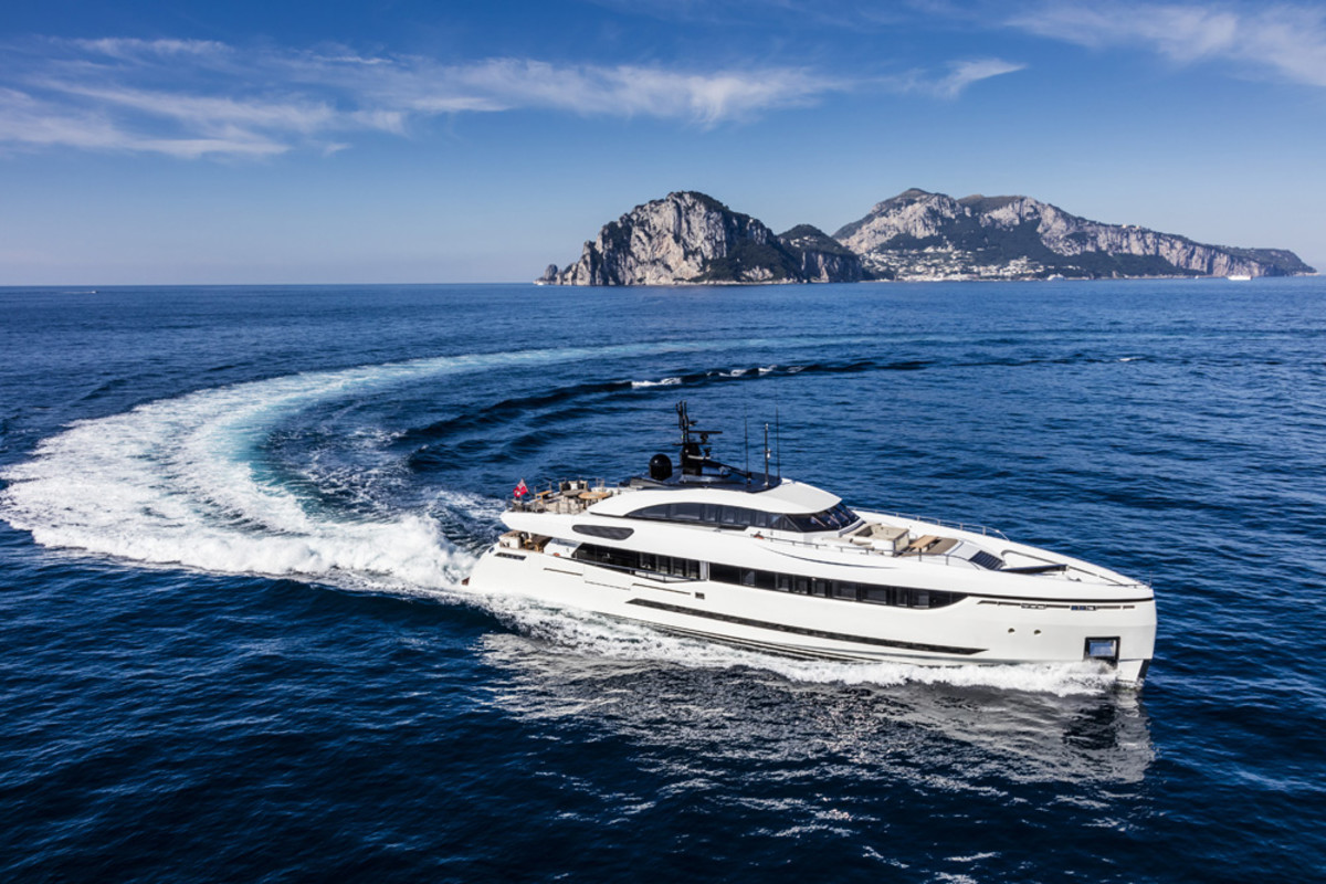 Columbus Yachts will debut the new 40M Sport Hybrid M/Y Divine at the Sept. 28-Oct. 1 Monaco Yacht Show.