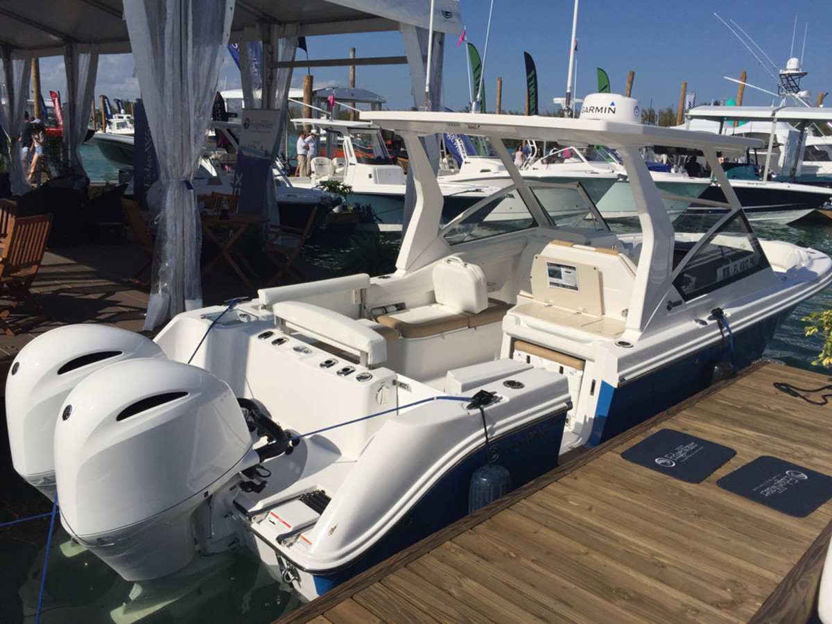 EdgeWater Power Boats said the new 262CX Deep-V Crossover has a deep-vee hull, proprietary EdgeWater Single Piece Infusion construction, high-grade components and twin Yamaha F200 four-stroke outboards.