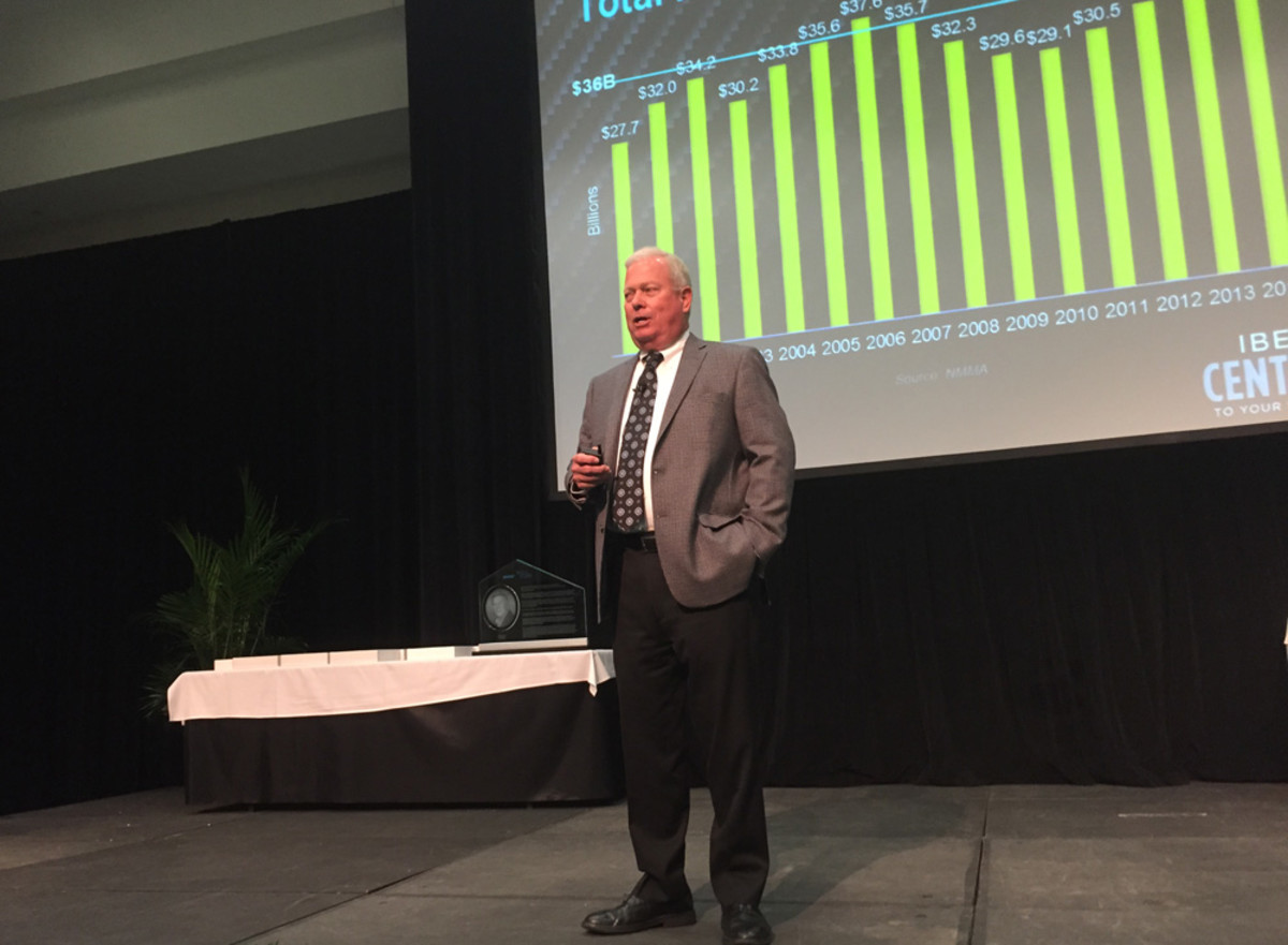 NMMA president Thom Dammrich told the breakfast audience that the industry could set a retail sales record this year.