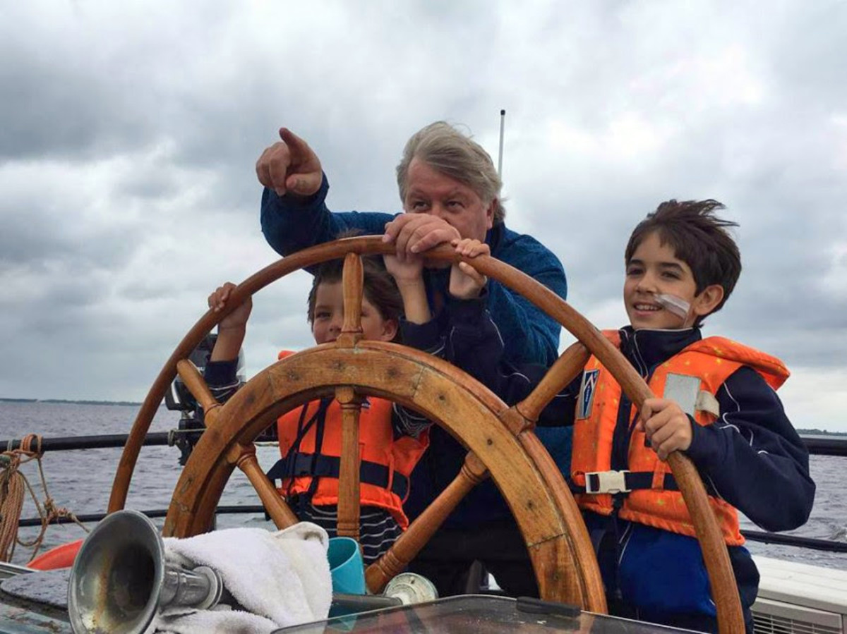 The registration fees for the 2017 DAME Design Award will go to two groups that will organize sailing trips for children who suffer from or are survivors of serious diseases.