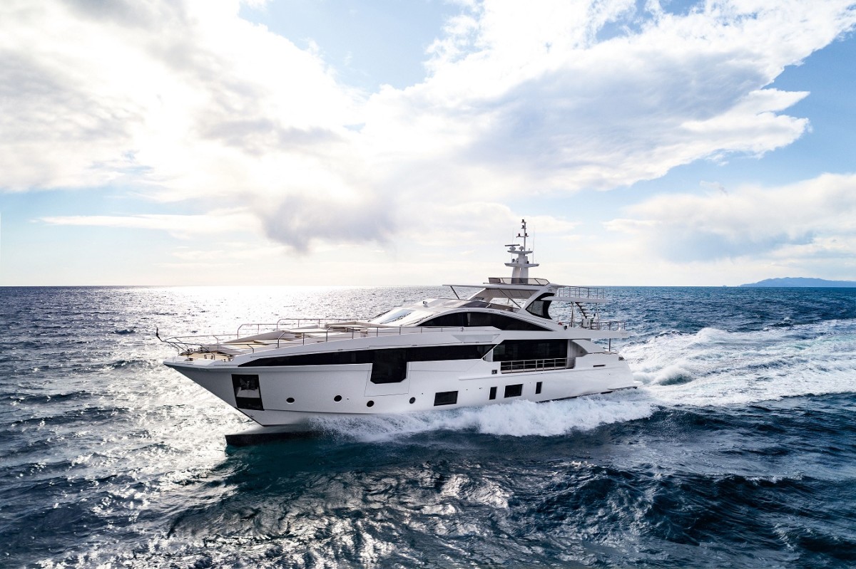 At 115.4 feet, the Grande 35 Metri is the flagship of Azimut’s Grande Collection line.