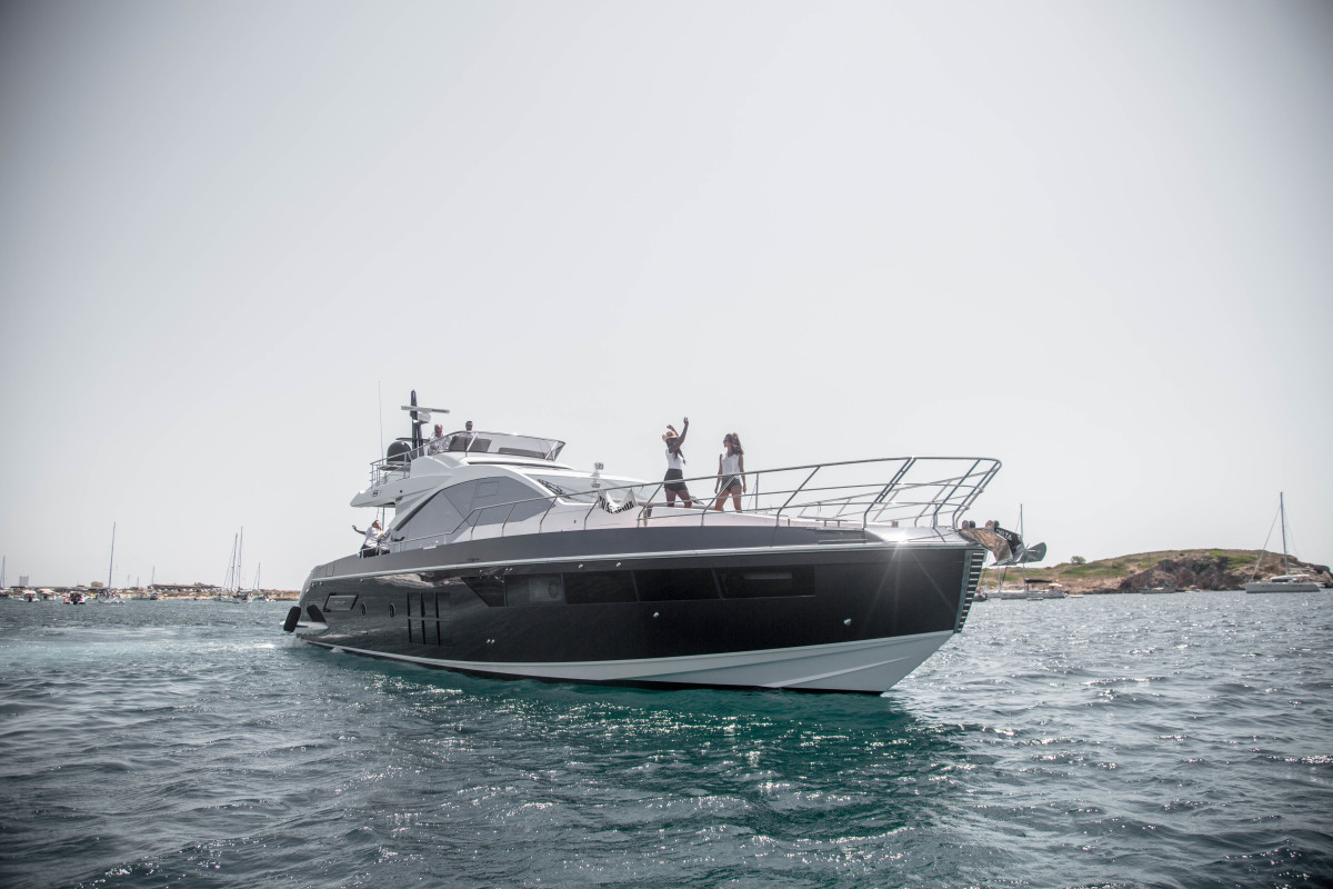 The Azimut S7 will make its official debut at the Cannes Yachting Festival next month.