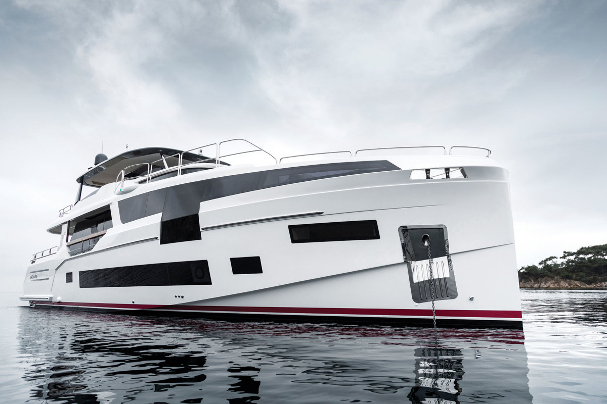 The flagship 88 made its world premiere at the Cannes Yachting Festival in 2019.  Last August, Sirena sold the sixth unit to an American buyer.