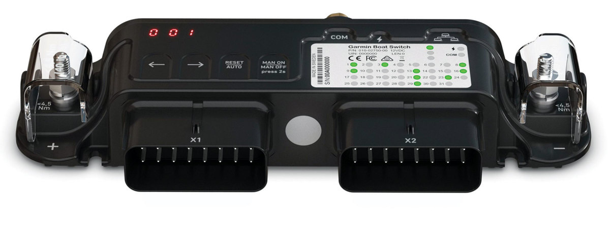 The Garmin Boat Switch is a 20-channel digital switch 
capable of controlling 20 different loads, plus monitoring two bilge pumps, two tanks and more.