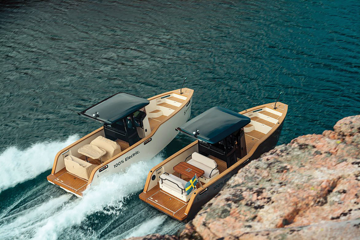 Ecologically minded: The hull is built of flax fabric and recycled plastic, and the deck is covered in cork.