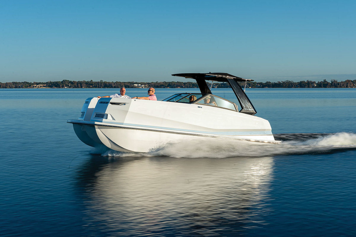The Ingenity all-electric 23E dayboat